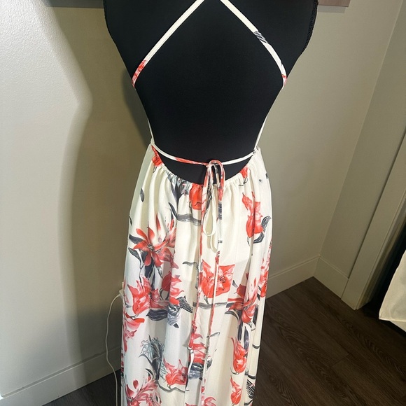 NWOT Floral Halter Maxi Dress - Picture 3 of 3